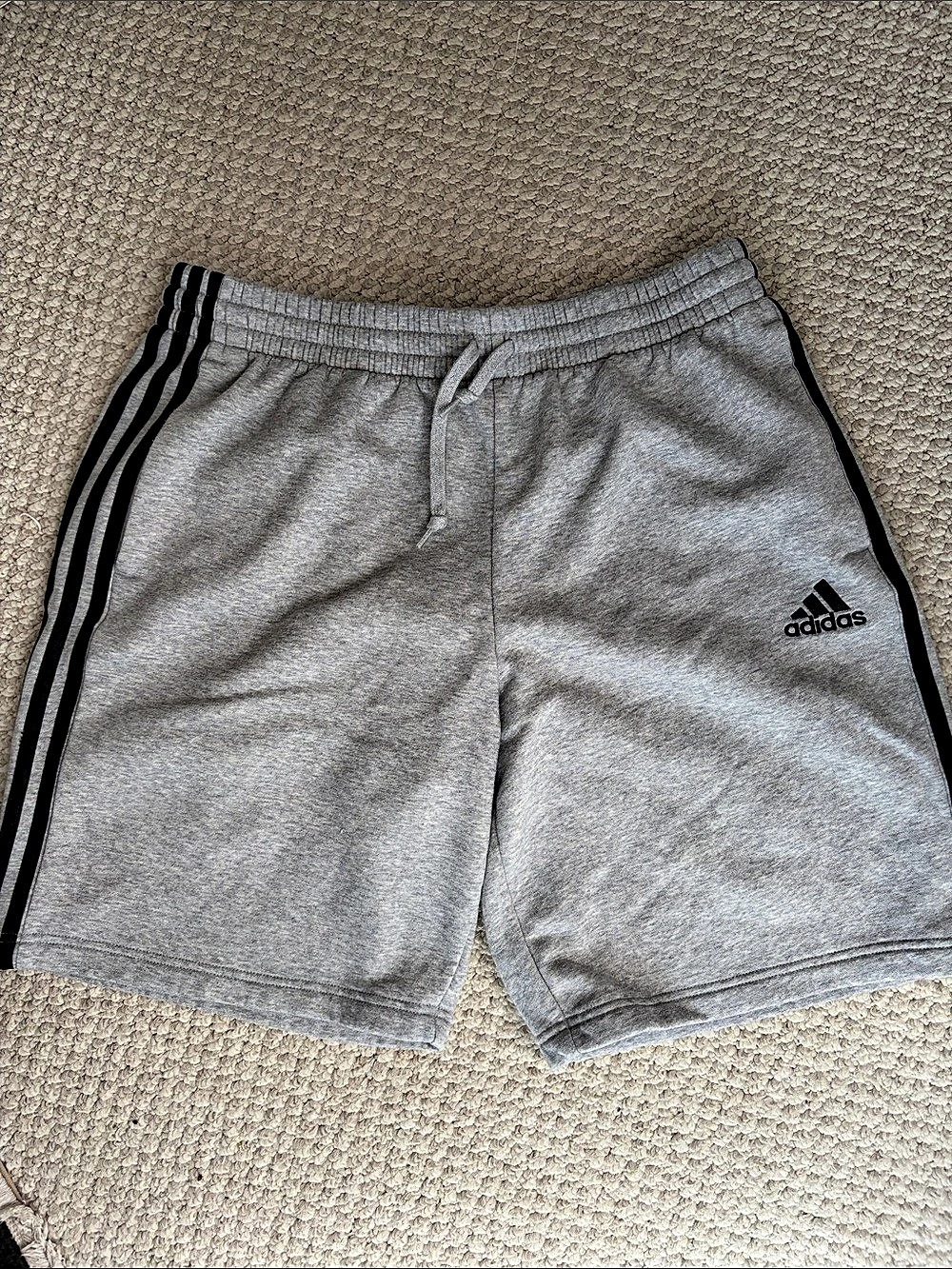adidas Essentials 3-Stripes Fleece Shorts Gray & Black Medium
